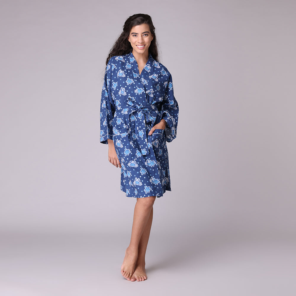 Turtle & Crab Short Robe – The Mahogany Store
